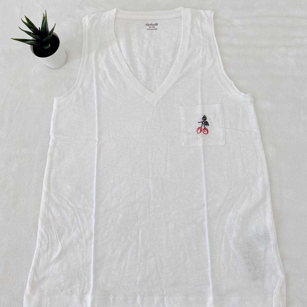 NWT Madewell Cherry Embroidered Pocket Tank - Picture 4 of 12